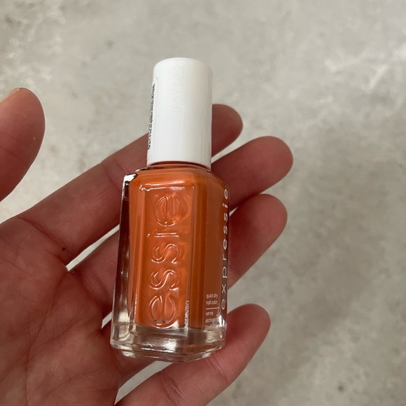 New Fast dry limited edition Essie espressie burnt orange nail Polish - Picture 1 of 3